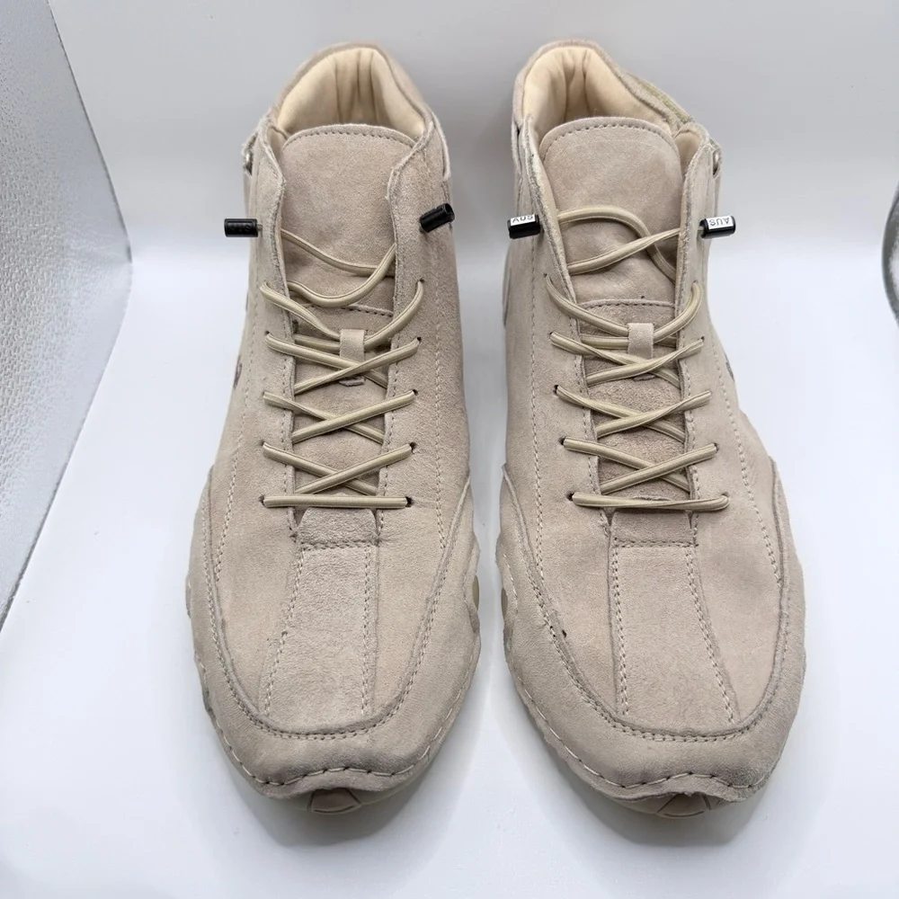 Men's DBeck Explorer series suede boots.